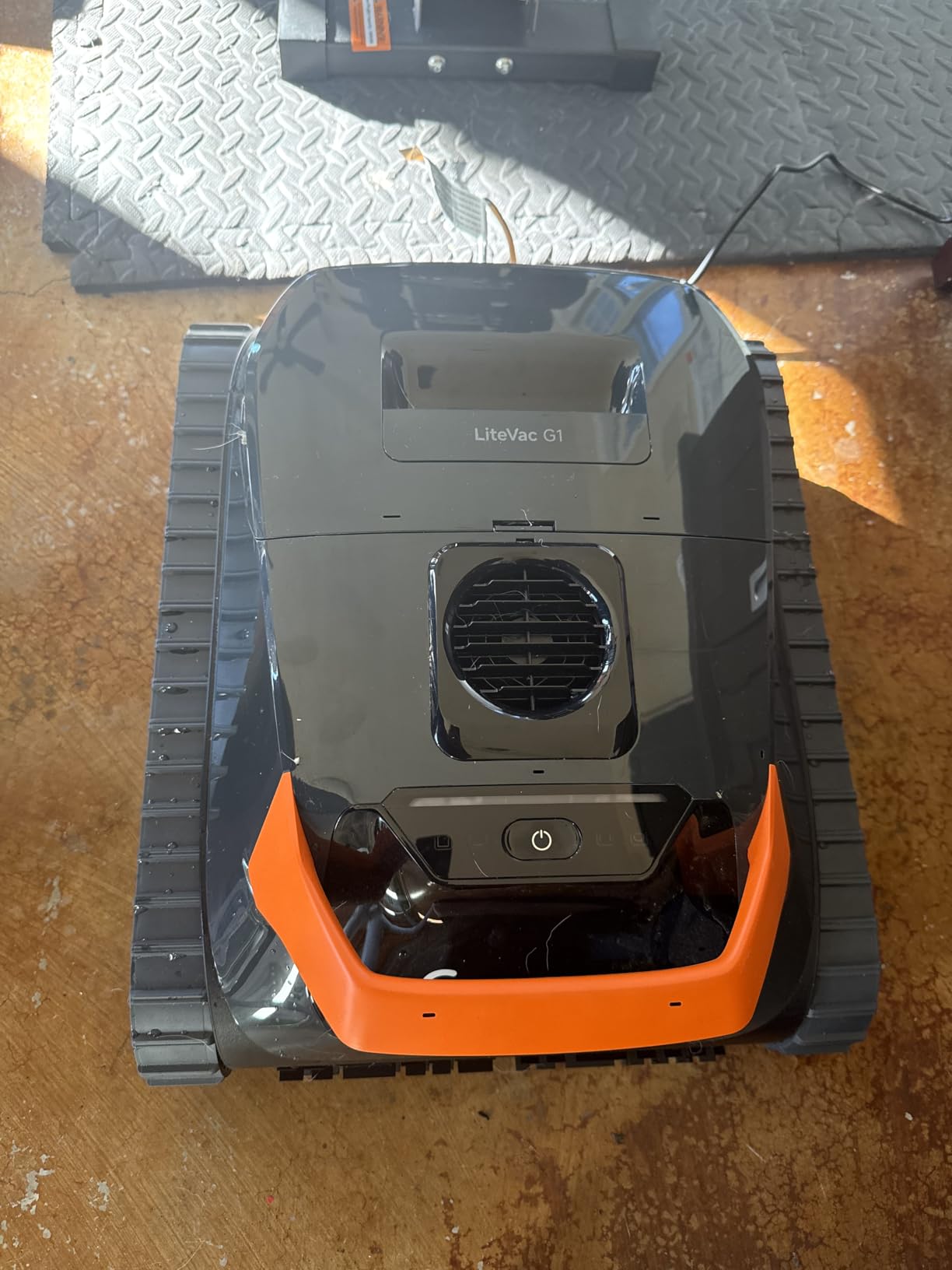 (2026 New) Gosvor Pool Vacuum LiteVac G1, Wall & Waterline & Platform Cleaning, 15.2 lbs Ultra-Lightweight, Up to 200-Min Runtime, Double Filtration, Smart Navigation & App, For Pools up to 2153 sq.ft customer photo 1