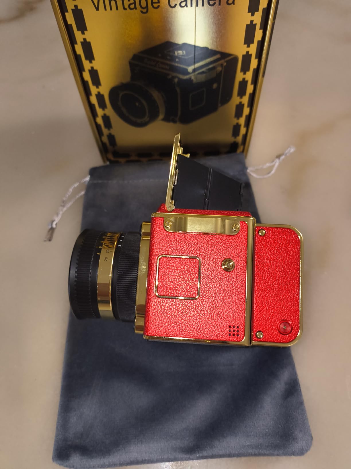 Vintage Digital Camera, 64MP 2.7K Retro Point and Shoot Camera with Autofocus, 2