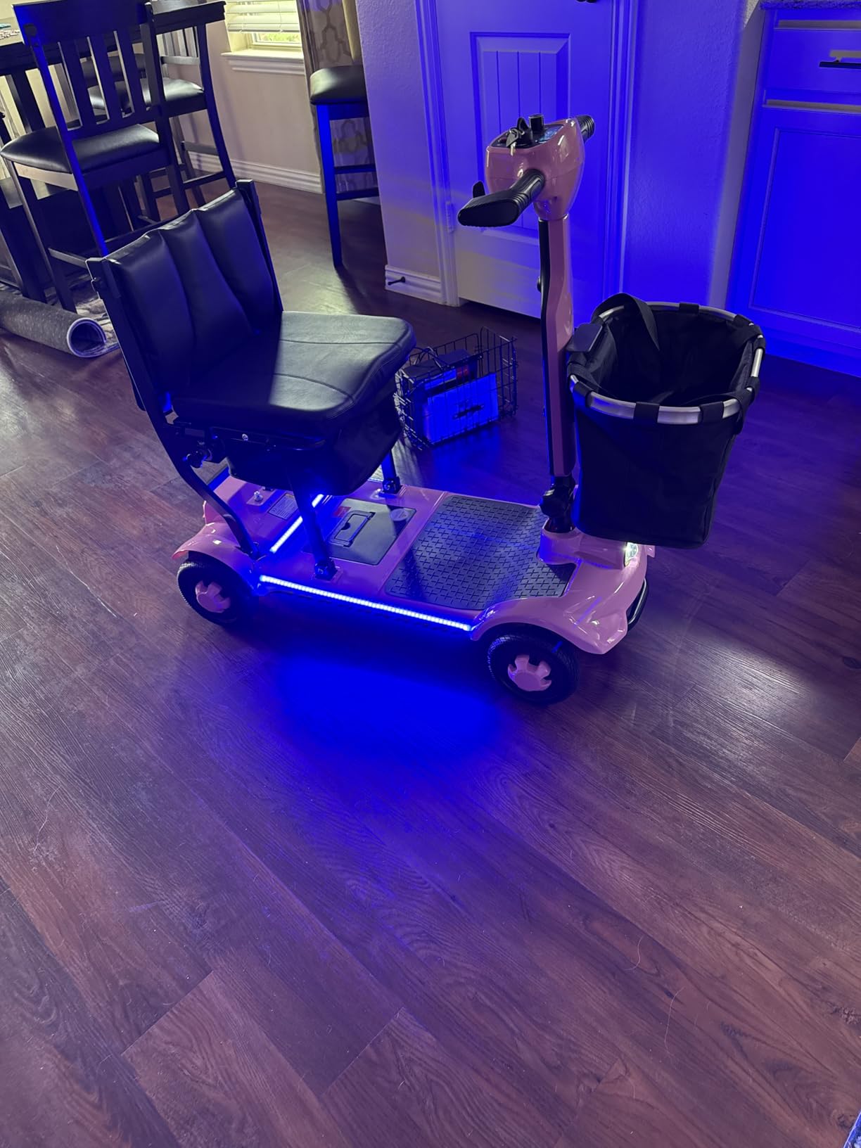 Ecomobi 15Miles 4 Wheels Fully Automatic Foldable Mobility Scooter for Adults&Seniors, 46Lbs Lightweight & 350W Powered Electric Compact Mobility Scooter with Airline-Approved Battery for Travel customer photo 1