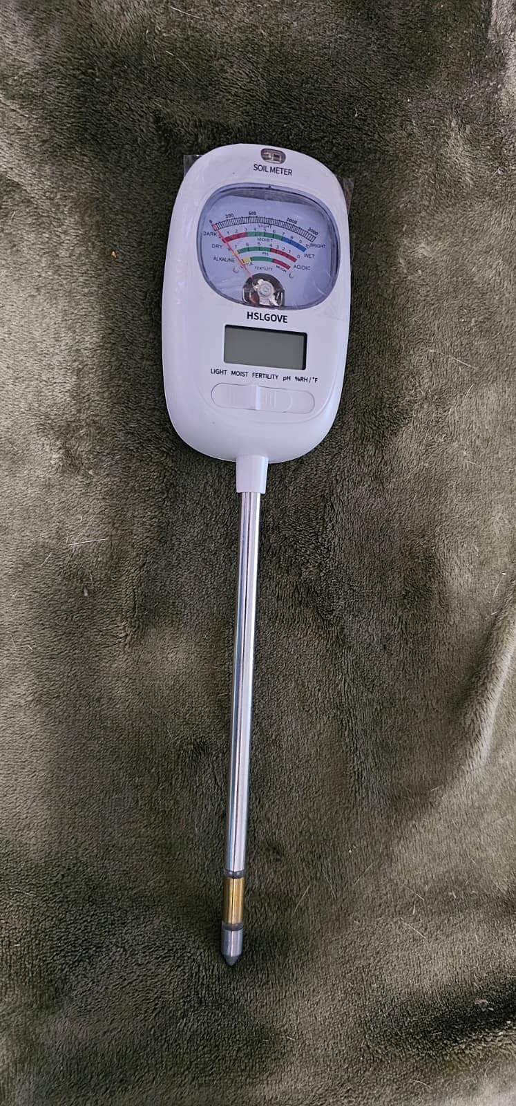 HSLGOVE Soil Test Kit, 7-in-One Soil Moisture Meter/Soil PH Meter/Fertility, Dual Screen Soil Tester w/Digital Soil Temp/Air Temp&Humidity for Plants Gardening,Lawn,Farm Indoor&Outdoor-Lvory White customer photo 1