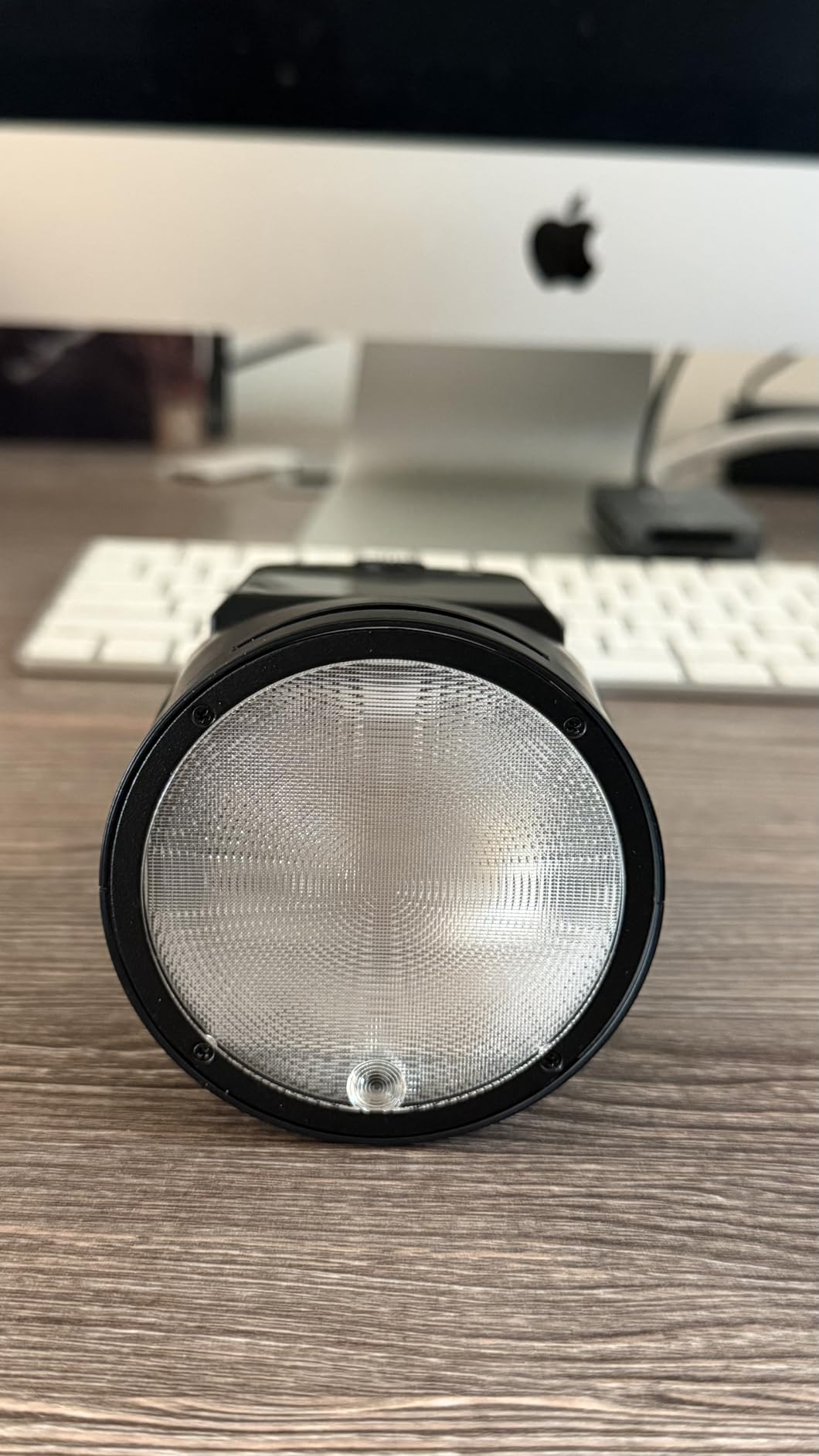 V1 MID C Flash for Canon, 55W Round Head Speedlite Touchscreen, Upgrade 24mm, 650+Full Power Pops, 1.7s Recycle, TTL/HSS 1/8000s V1MID Lightweight Travel Flash for EOS R5 R6II R8 R50 Fits AK-R1 customer photo 1