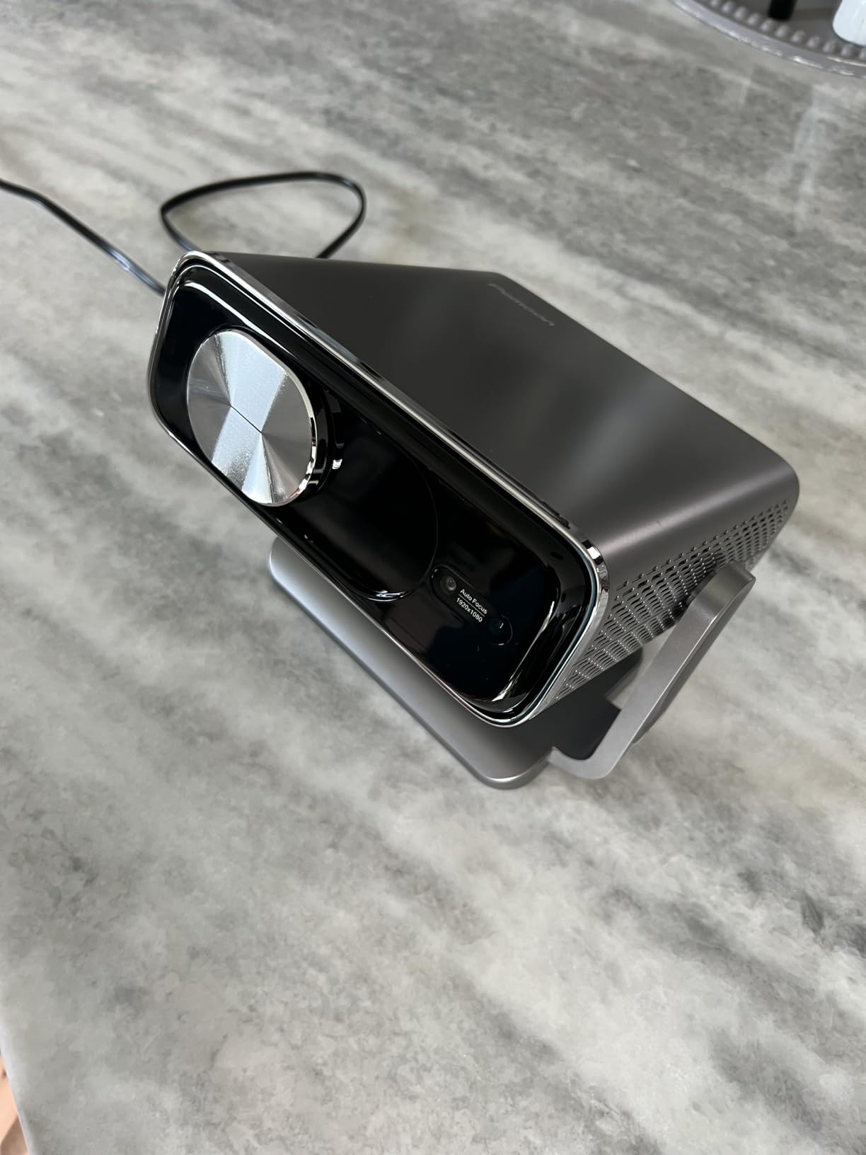 4K Projector Built-in Google TV, 2500ANSI/Auto Lens Cap/AI Voice Control Projector with WiFi and Bluetooth, Smart Movie Projector with Auto Focus & Keystone, Mini Proyector for Apps/Celling/Outdoors customer photo 1