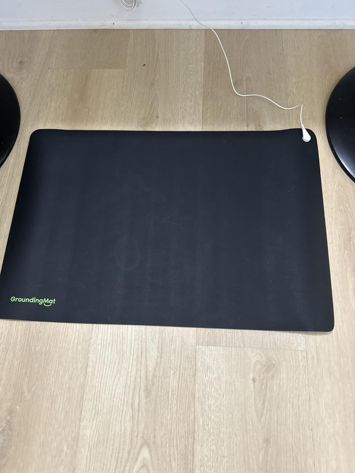 Grounding Mat for Bed, Enjoy The Grounding Effect Indoors, for Better Sleep, Pain and Stress Relief, PU Grounding Mat Set Comes with Grounding Cord and Test Pen customer photo 2