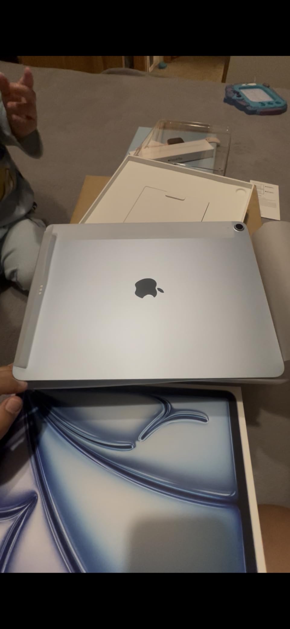 iPad Air 13-inch (M4): Liquid Retina Display, 128GB, 12MP Front/Back Camera, Wi-Fi 7 with Apple N1, Touch ID, All-Day Battery Life - Space Gray customer photo 1