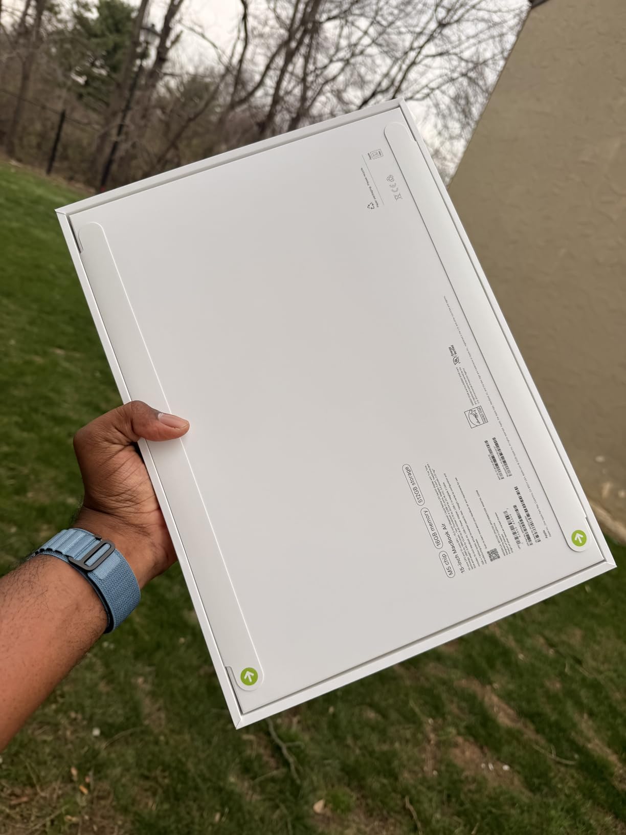 Apple 2026 MacBook Air 15-inch Laptop with M5 chip: Built for AI, 15.3-inch Liquid Retina Display, 16GB Unified Memory, 512GB SSD, 12MP Center Stage Camera, Touch ID, Wi-Fi 7; Midnight customer photo 2