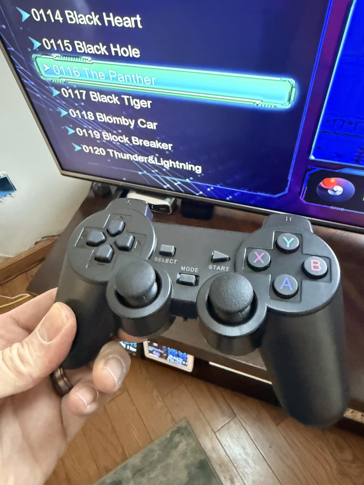 Retro Game Console, Wireless Retro Game Console, Built-in 9 Emulators, 4K HDMI Output, Dual 2.4GHz, Built-in 24500 Games, Plug and Play Video Games, Black customer photo 1