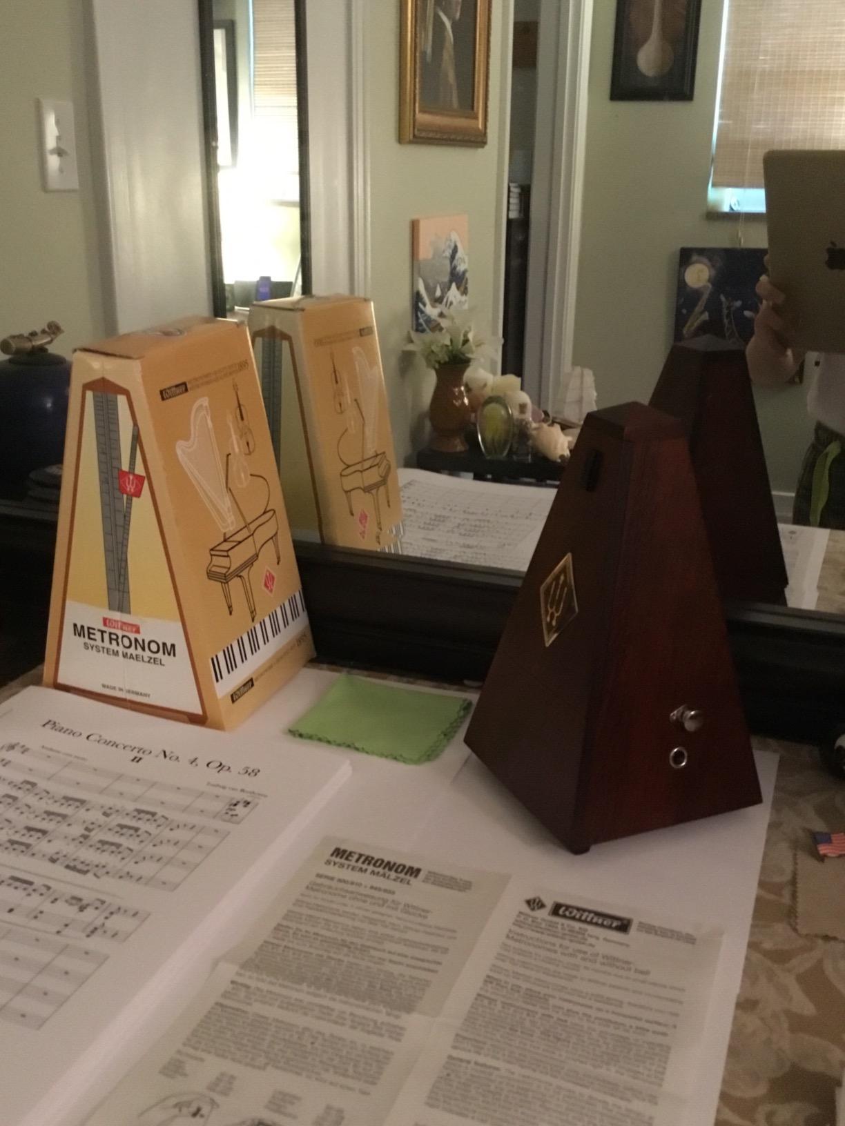 Wittner wooden metronome with bell 811M mahogany finish customer photo 2