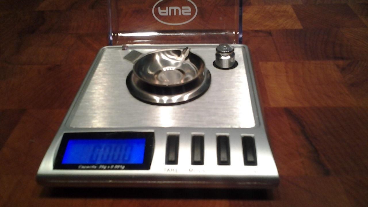 AWS Gemini-20 Milligram Scale 20g x 0.001g-Digital Jewelry/Lab Scale for Powder, Gold, Gems - Includes Calibration Weights, Tweezers & Tray-Tare, Cal, 6 Units (Gemini - 20 - Silver) customer photo 2