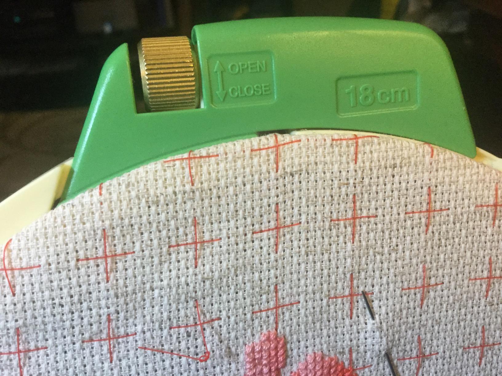 CLOVER 7 Inch Embroidery Stitching Tool Hoop customer photo 1