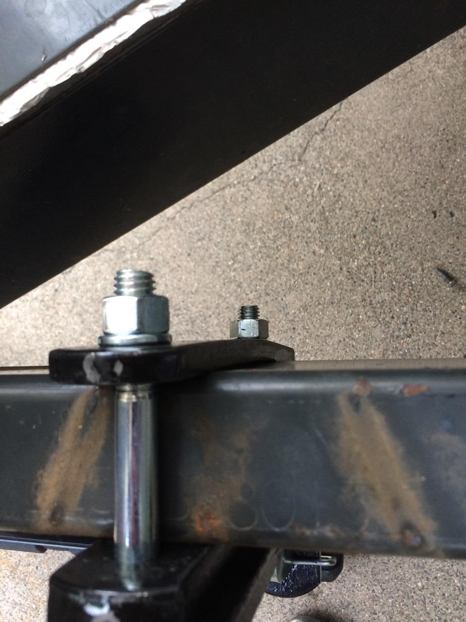 Equal-i-zer 4-point Sway Control Hitch, 90-00-1001, 10,000 Lbs Trailer Weight Rating, 1,000 Lbs Tongue Weight Rating, Weight Distribution Kit DOES NOT Include Hitch Shank, Ball NOT Included customer photo 1