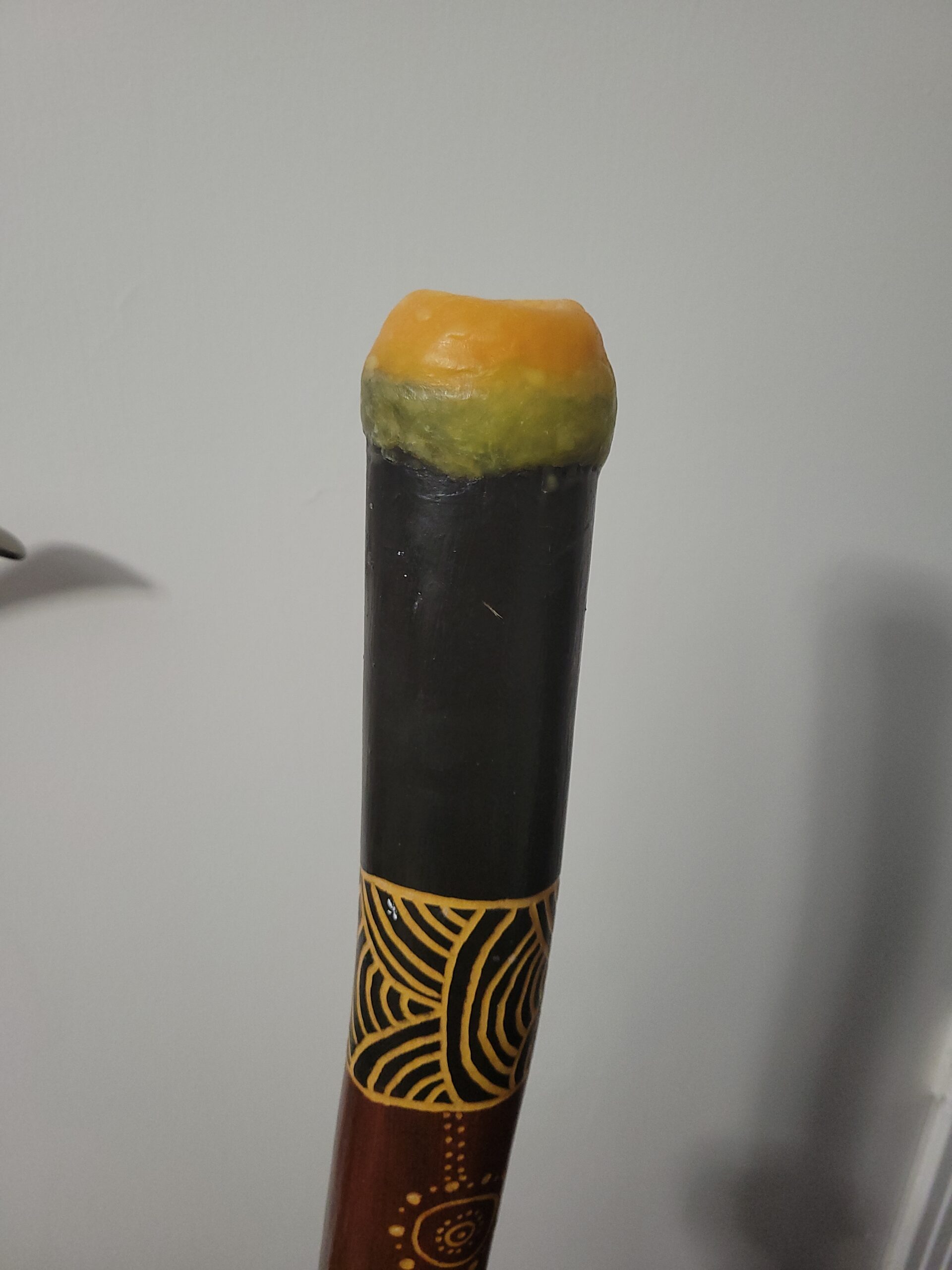 Meinl Didgeridoo Mouthpiece, 100% Antiseptic Beeswax - NOT MADE IN CHINA - Fits Most Common Didgeridoos (DDG-MP) customer photo 1