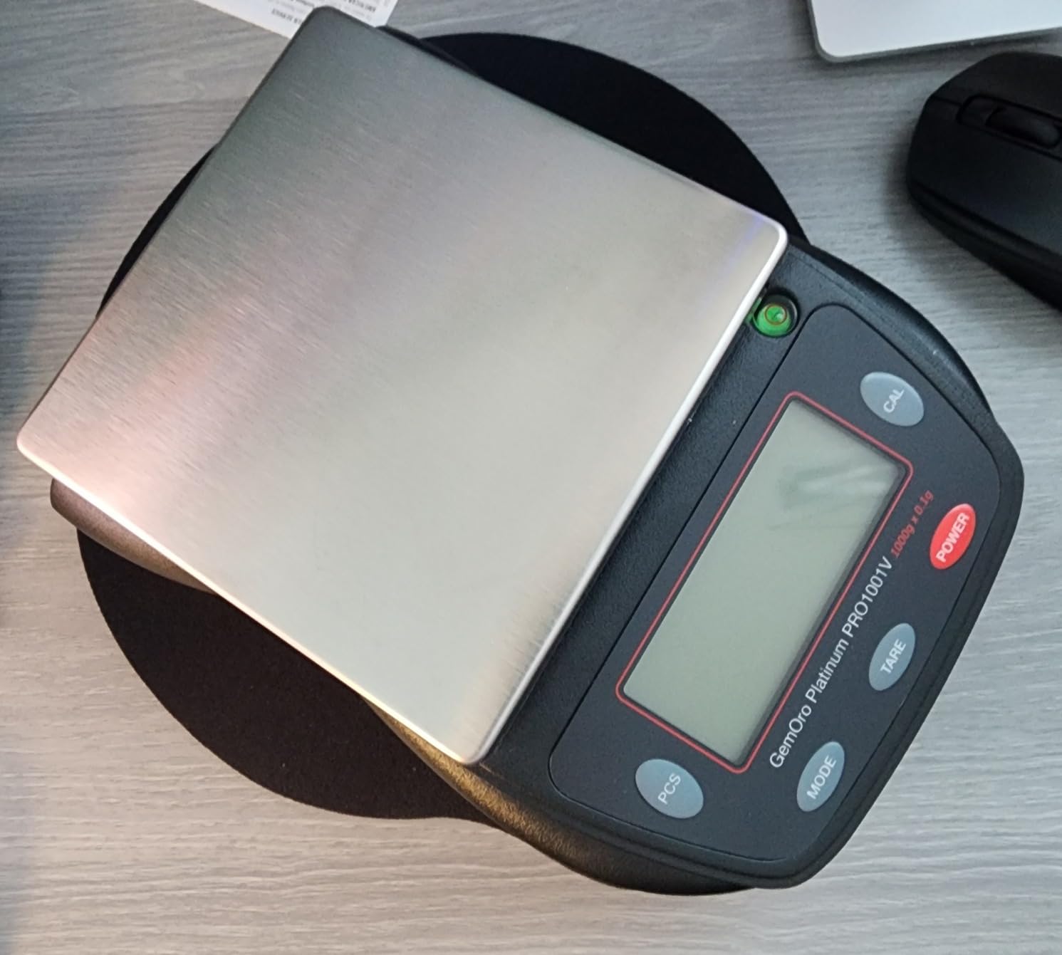 GemOro Platinum PRO1001V | Durable Precise Jewelers Countertop Portable Scale | Digital Precision Tool with Expert Professional Reading & Accuracy 1000g x 0.1g Readability (Black) customer photo 1