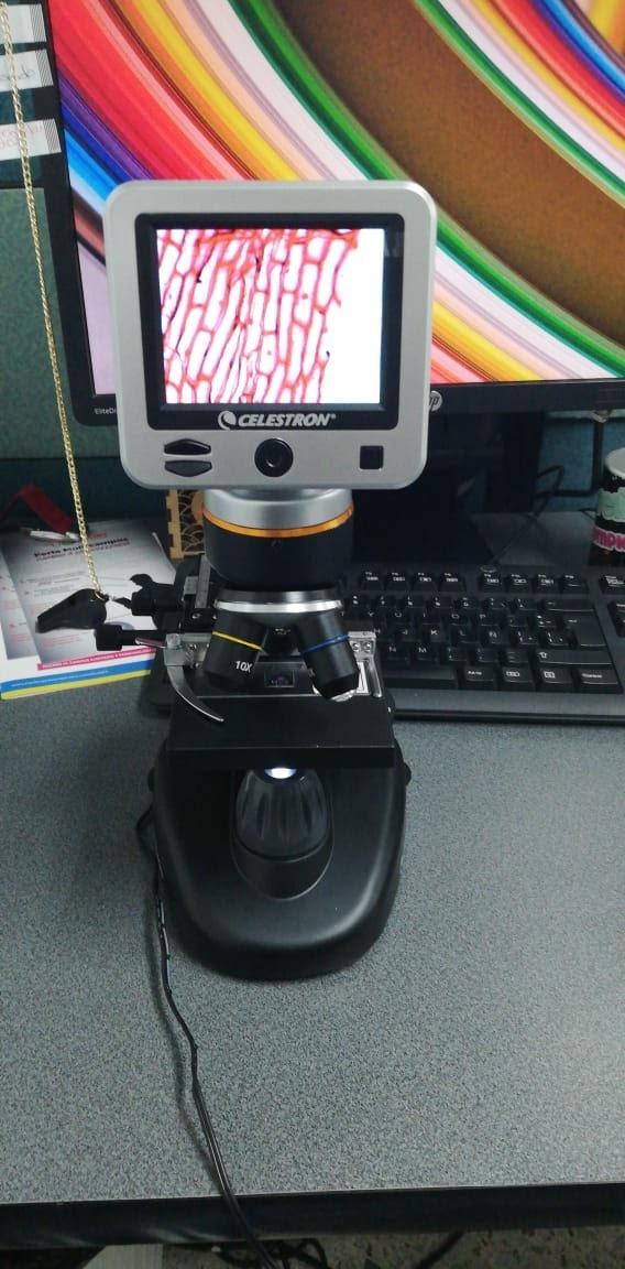 Celestron TetraView LCD Digital Microscope - Biological Microscope with Built-in 5MP Digital Camera customer photo 2