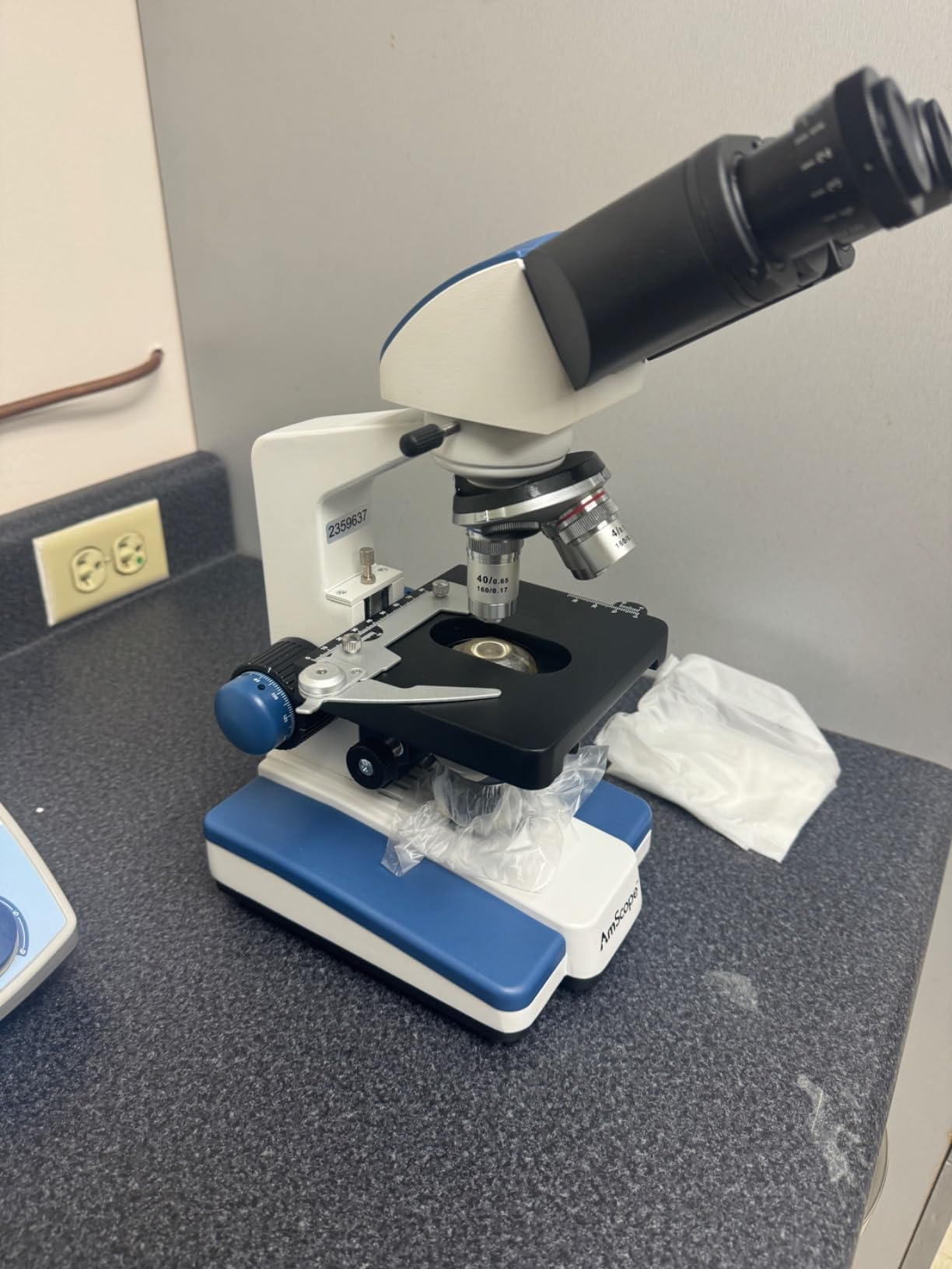AmScope B120 Series Student & Professional LED Binocular Compound Microscope - 40X-2500X Magnification with 5MP USB Camera customer photo 2