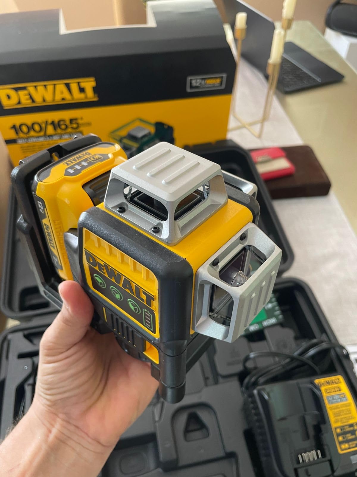 DEWALT Laser Level 360 Self Leveling, 3 Way Green Laser Leveler Tool 12V MAX with 2.0Ah Battery, Charger and Durable Carrying Case, 100 Ft (DW089LG) customer photo 2