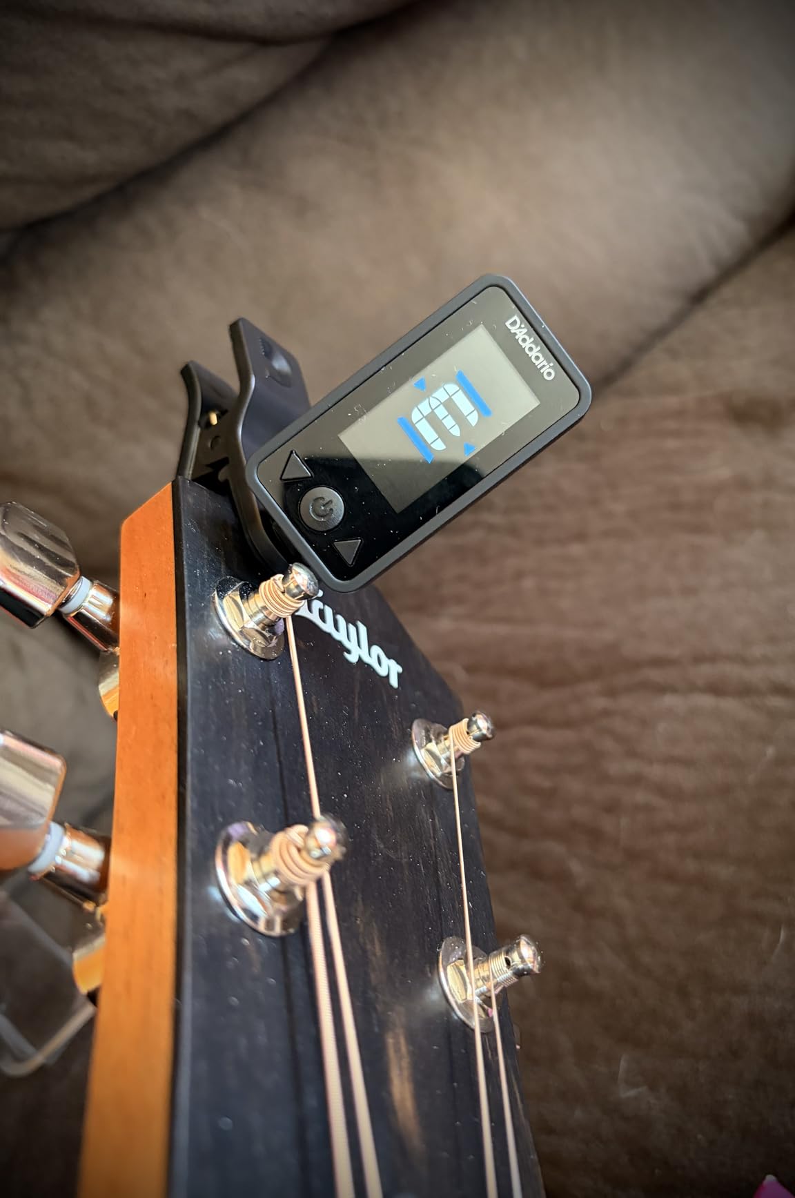 D'Addario Eclipse Guitar Tuner Clip On, PW-CT-17BK, Black customer photo 2