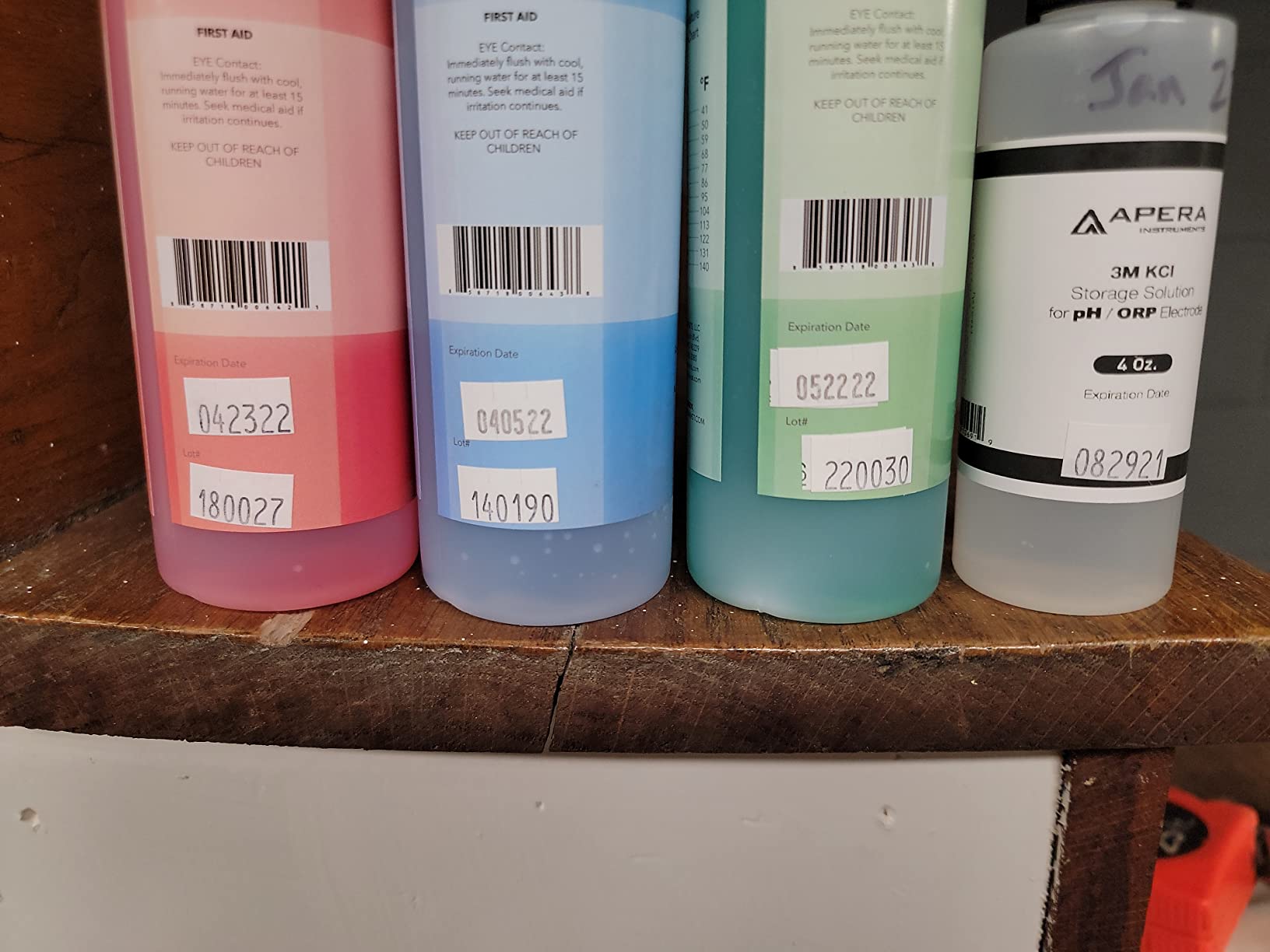 Apera Instruments, LLC-AI1109 8oz. pH Calibration Buffer Solution Kit (pH 4.00, 7.00 & 10.01), plus 4oz 3M KCL Storage Solution for pH/ORP Electrodes customer photo 1