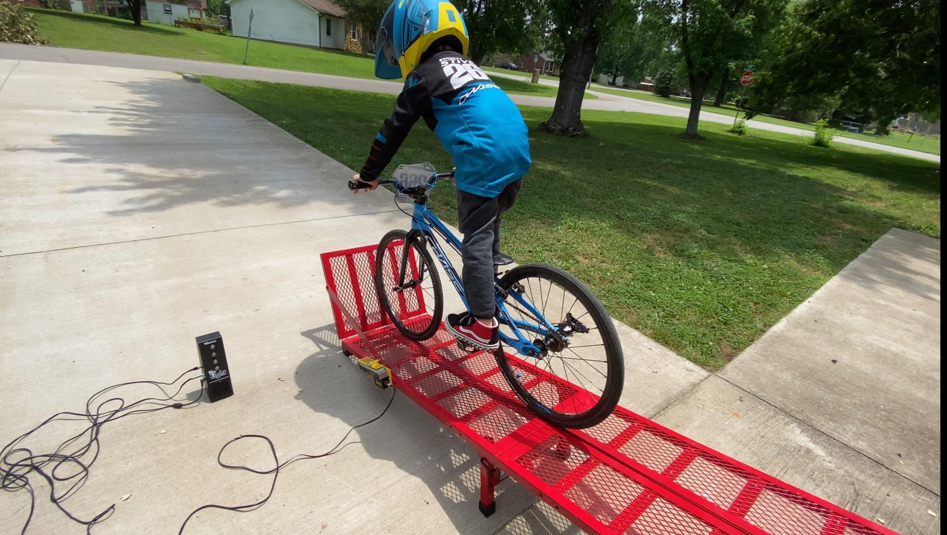 FreshPark BMX Race Start Trainer / Portable Starting Gate customer photo 1