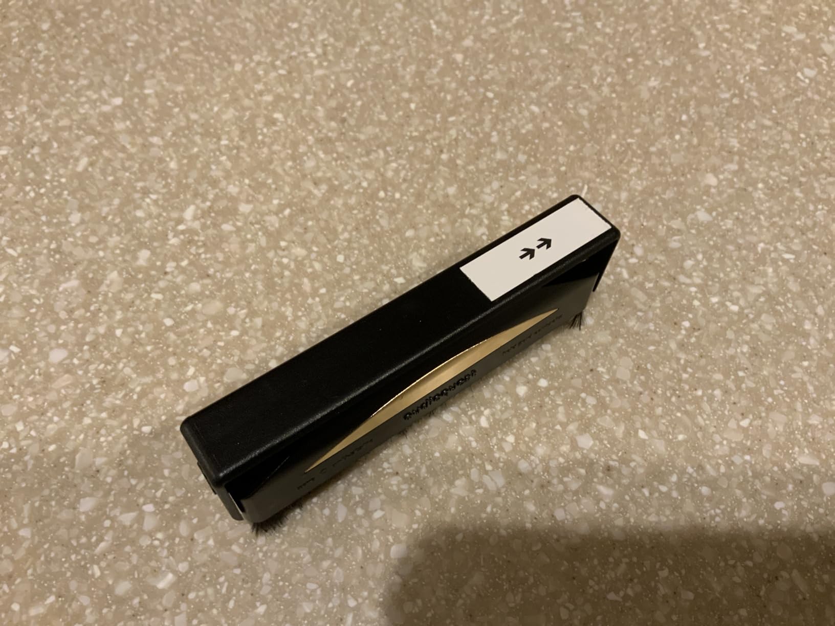 AudioQuest Record Brush Antistatic Carbon Plate Brush customer photo 1