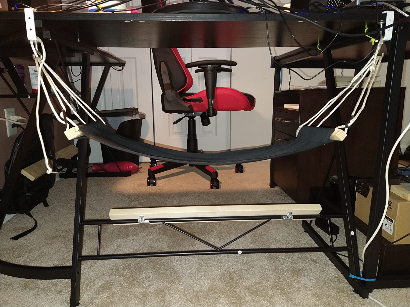 DMcore Canvas Foot Rest Hammock, Adjustable Mini Foot Rest Stand Under Desk Home Office (Black) customer photo 1
