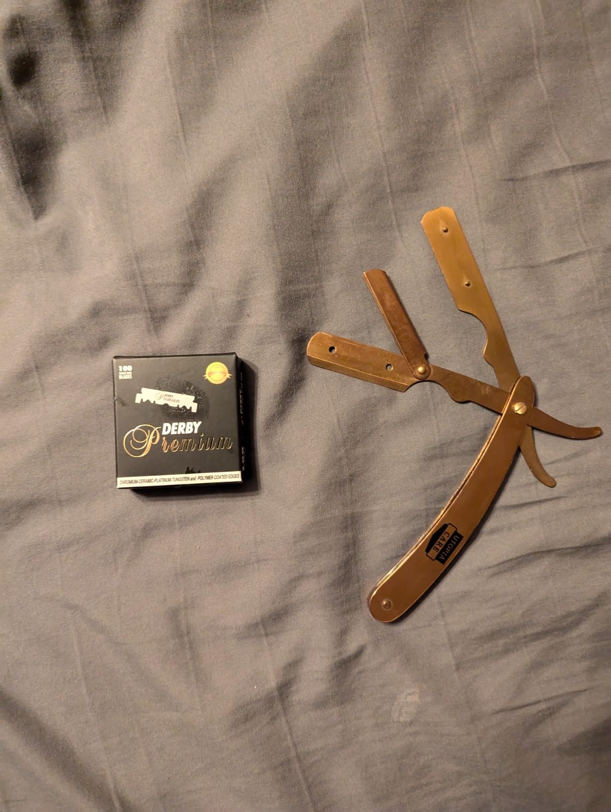 Utopia Care Professional Straight Razor for Men, Barber Straight Edge Razor Safety with 100 Pack Blades, Black customer photo 1