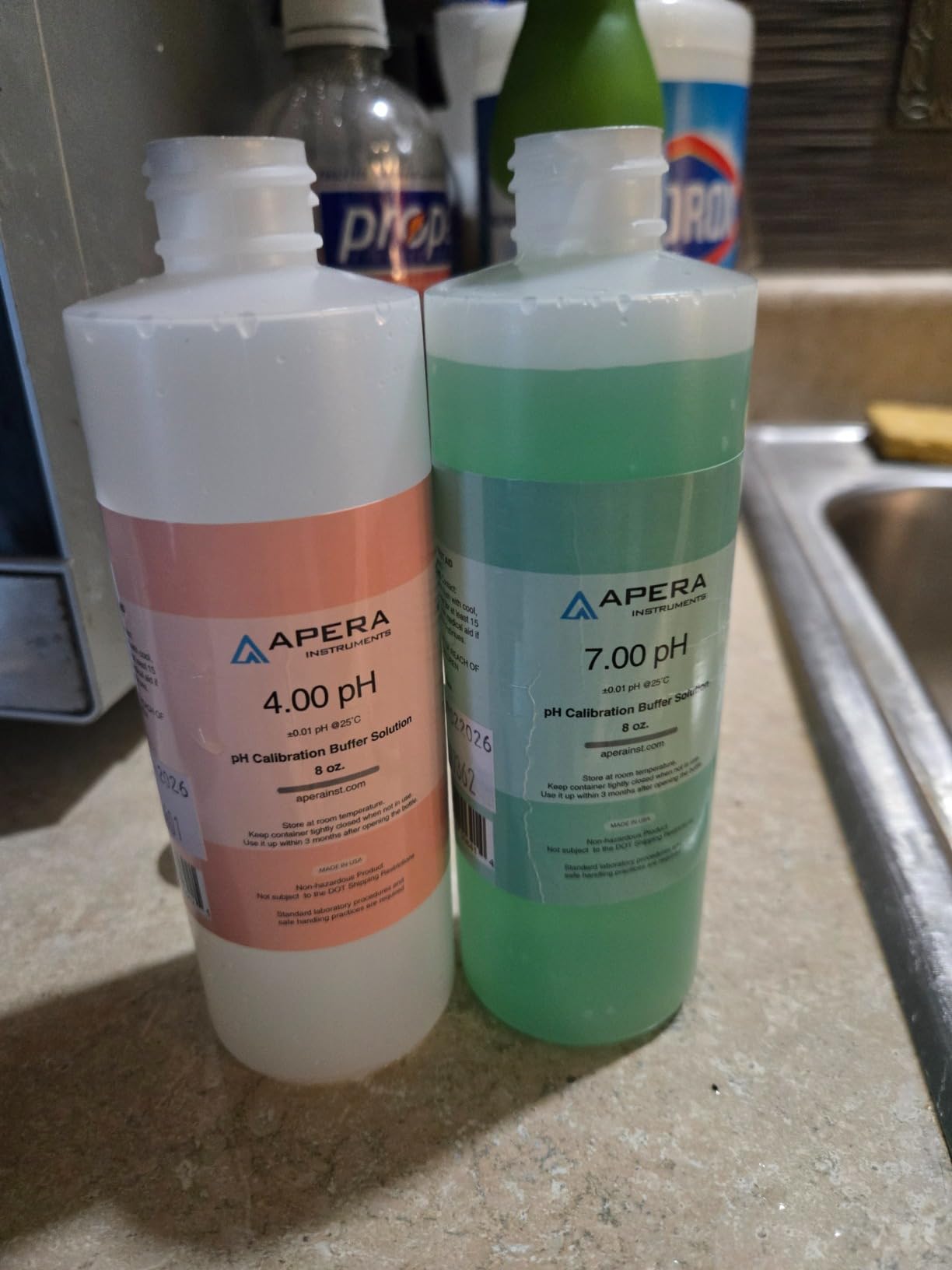 Apera Instruments AI1113 pH Calibration Buffer Solution Kit (7.00, 4.00), 8 oz. Each customer photo 4