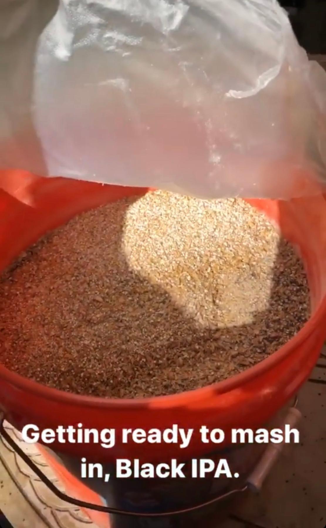 FERRODAY Malted Grain Mill - 2 Roller Stainless Steel Crusher, Heavy Duty Homebrew Grain Grinder, Adjustable Barley Crusher, Low Speed Drill Available, Manual Mill customer photo 1