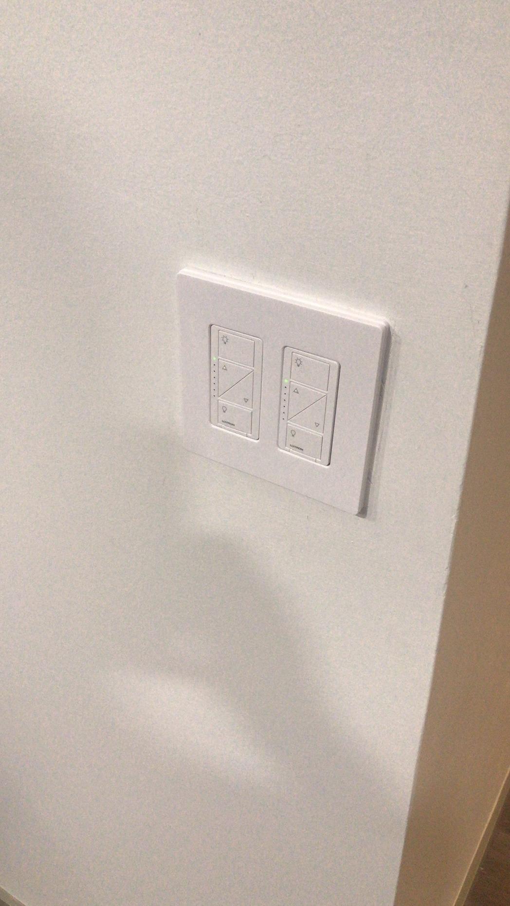 Lutron Caseta Original Smart Dimmer Switch Kit w/ Hub, Pico Remote & Wallmount Bracket, and Smart Dimmer Switch, No Neutral Required, Works with Alexa, Apple Home, Ring, & Google Home, P-BDG-PKG1W-A customer photo 2