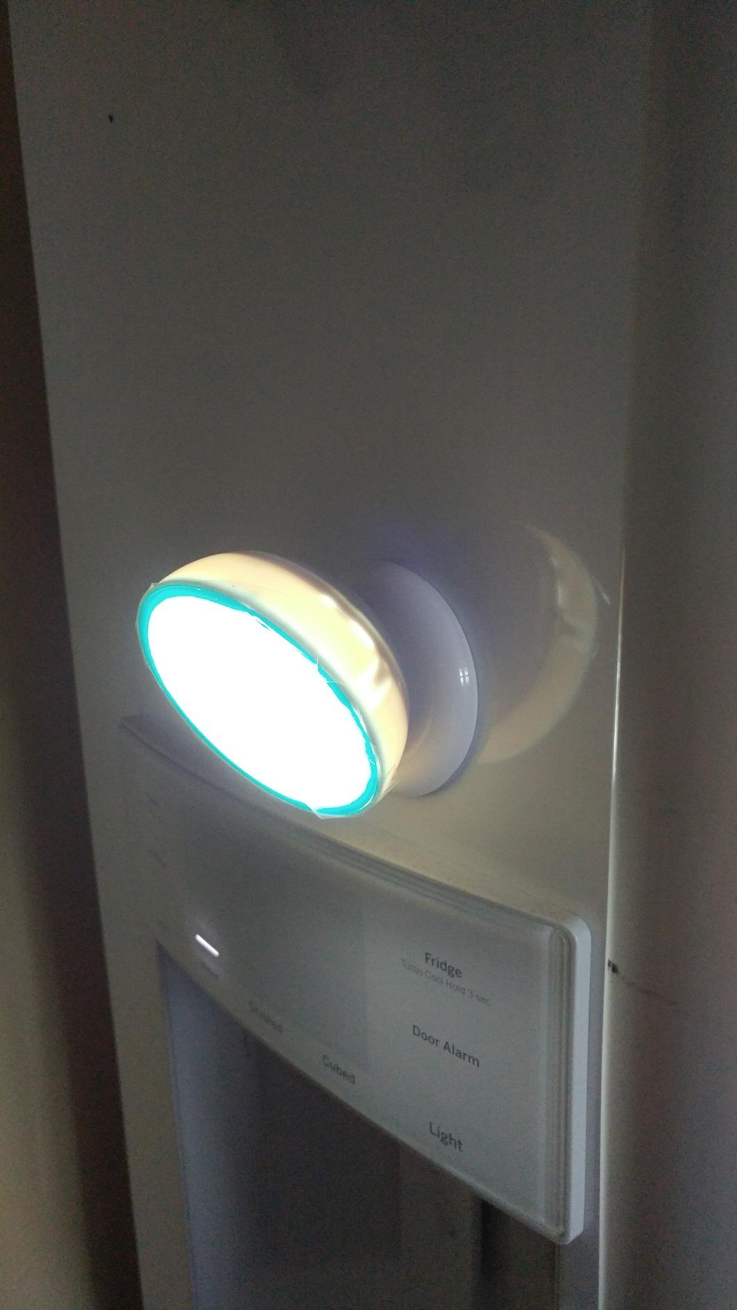 Cruise On Motion-Activated Battery LED Light with Magnetic Base, 360° Rotating Night Lamp for Closets, Bathrooms, Hallways & Cabinets, Wireless, Easy Install, Auto Sensor for Hands-Free Illumination customer photo 1