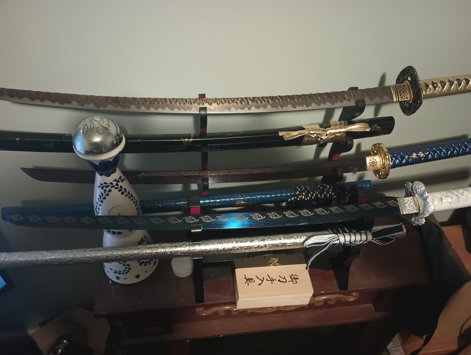 Velvet Padded Sword Stand Felt Protect Display Holder Samurai Sword Katana Wakizashi Tanto Holder customer photo 1