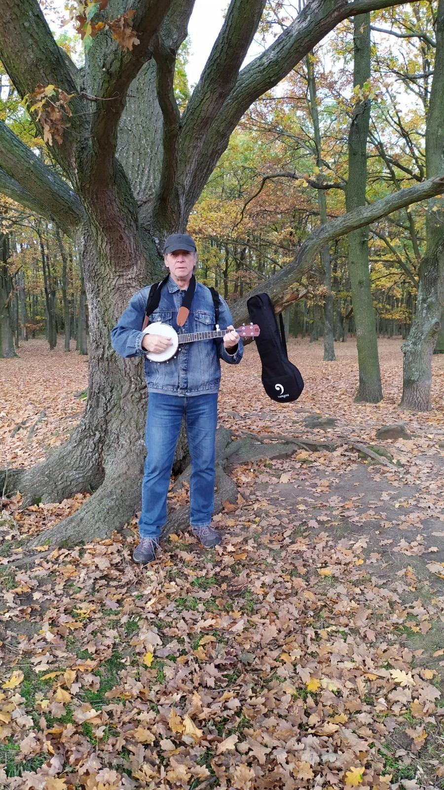 Vangoa 5 String Banjo 26 Inch, MINI Travel Banjo Beginner Kit with Remo Head, Open Back & Closed Solid Back with Beginner Kit customer photo 2