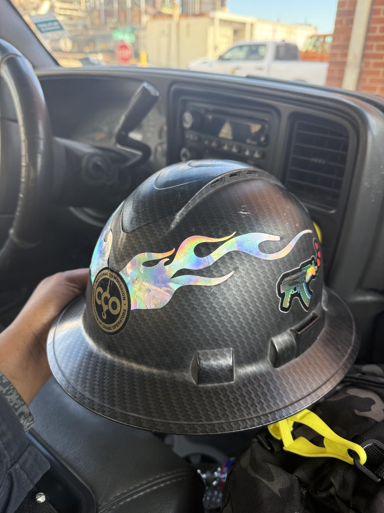 Pyramex Ridgeline Full Brim Hard Hat 4 Point Ratchet Vented Matte Black Graphite Pattern customer photo 2