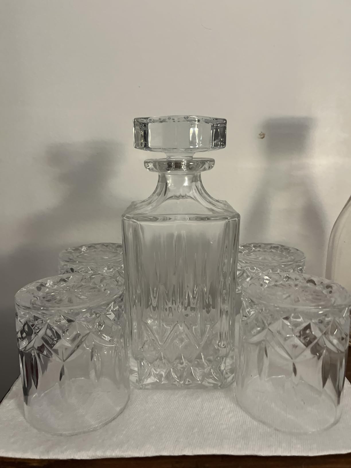 KANARS Whiskey Decanter And Glasses Set in Unique Gift Box - Original Crystal customer photo 1