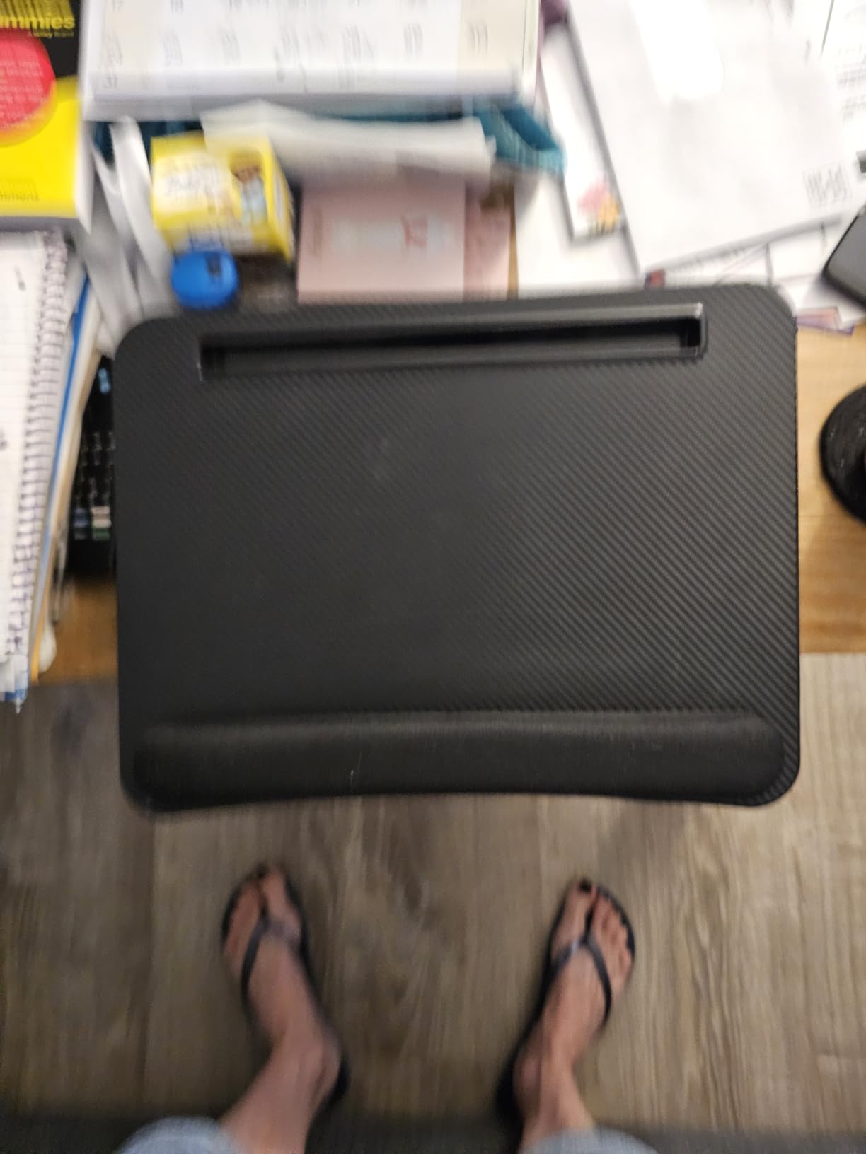 HUANUO Laptop Lap Desk - Portable Lap Desk with Pillow Cushion, Fits up to 15.6 inch Laptop, with Anti-Slip Strip & Storage Function customer photo 1