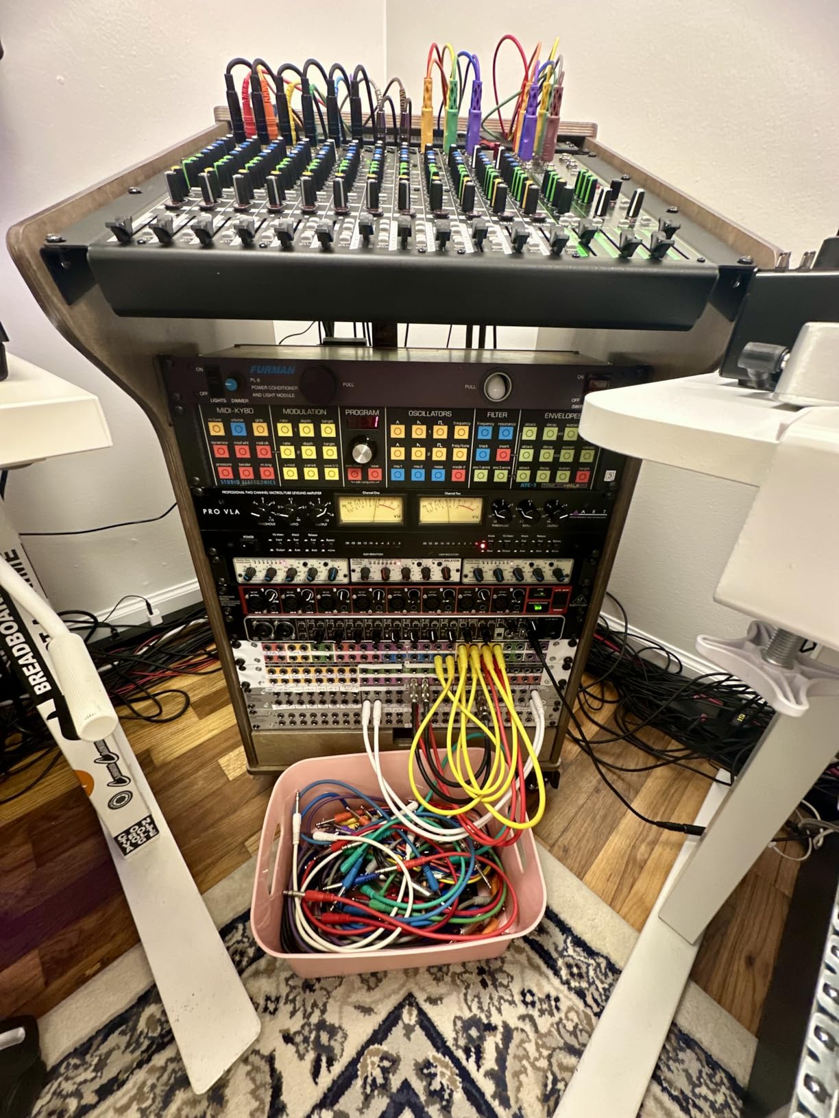 Mackie ProFX6v3 6-Channel Professional Analog Mixer with USB, Onyx Mic Preamps and GigFX Effects Engine customer photo 1