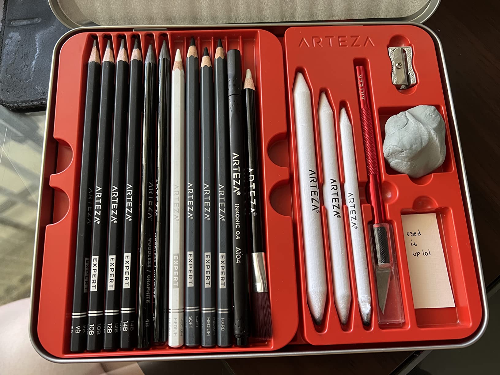 Arteza Drawing Set for Adults, Set of 33 Artist Sketching Tools, 20 Graphite & 4 Charcoal Sketch Pencils, 1 Fineliner, 3 Blenders, 1 Sharpener, 3 Erasers & 1 Hobby Knife customer photo 2