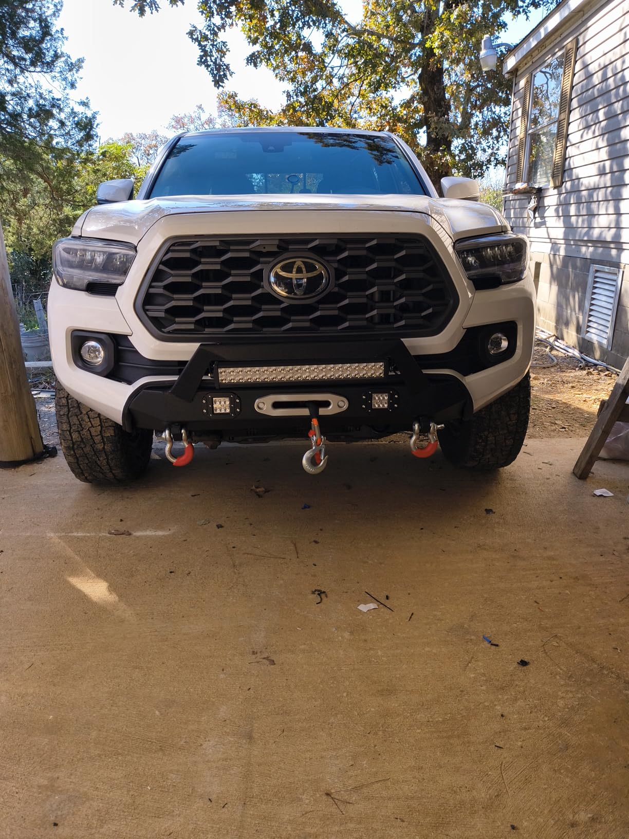 VEVOR 13,500 lb Electric Truck Winch 12V DC 3/8 in x 80 ft Synthetic Rope Aluminum Fairlead Wireless & Wired Remote Control, IP55 Waterproof Towing for Off Road Jeep SUV Boat customer photo 2