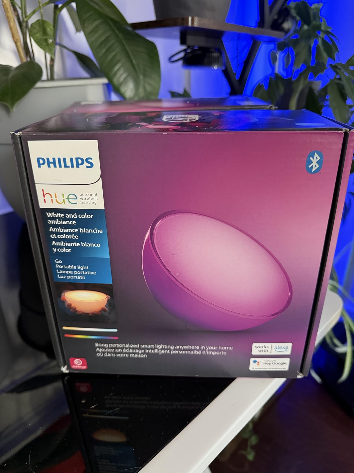 Philips Hue Bloom Smart Table Lamp, White - White and Color Ambiance LED Color-Changing Light - 1 Pack - Control with Hue App - Works with Alexa, Google Assistant, and Apple Homekit customer photo 2