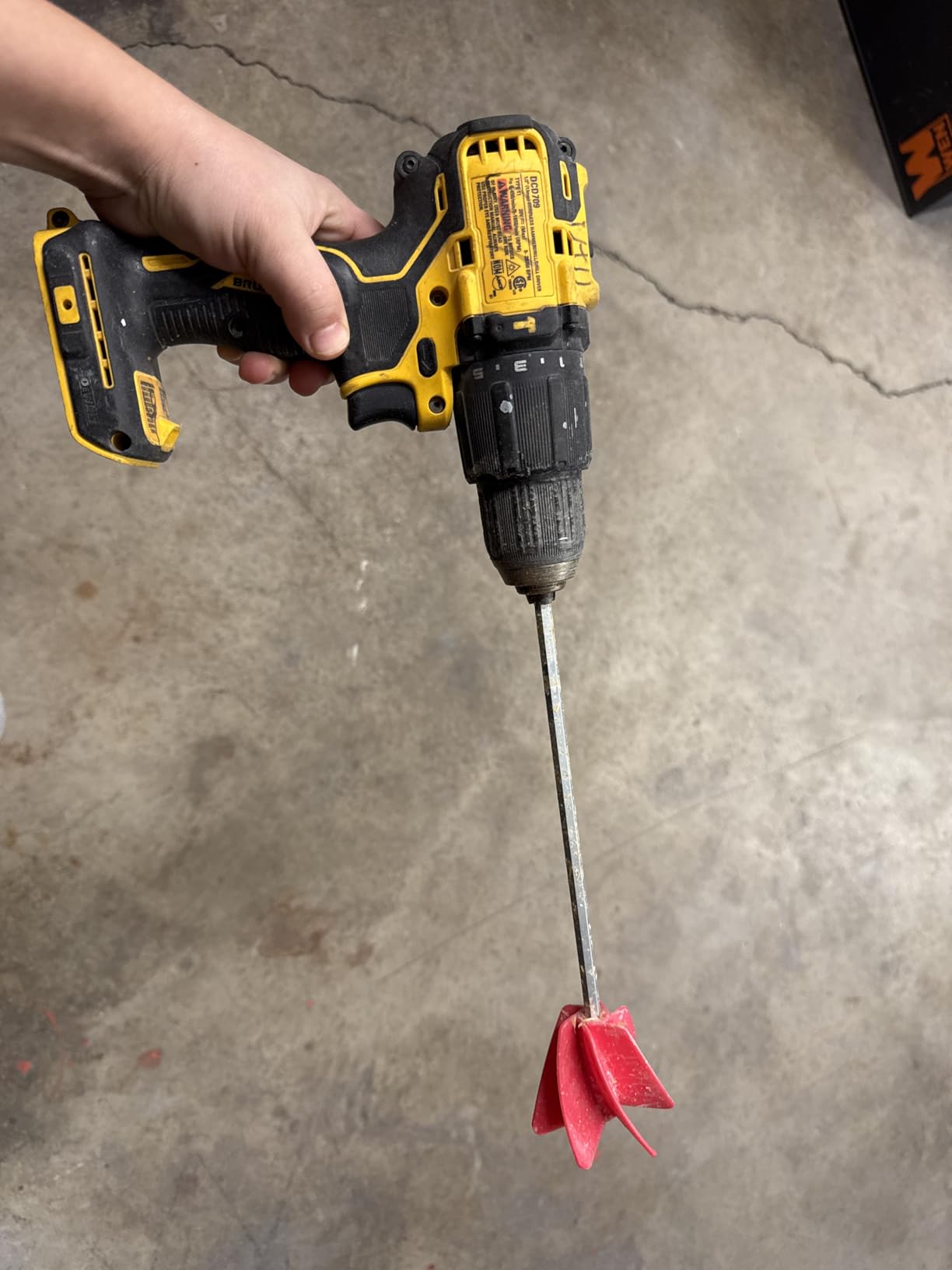 Edward Tools Paint Mixer Drill Attachment - Helix Mixer for 1 Gallon of Paint Epoxy, Resin, Silicone customer photo 2