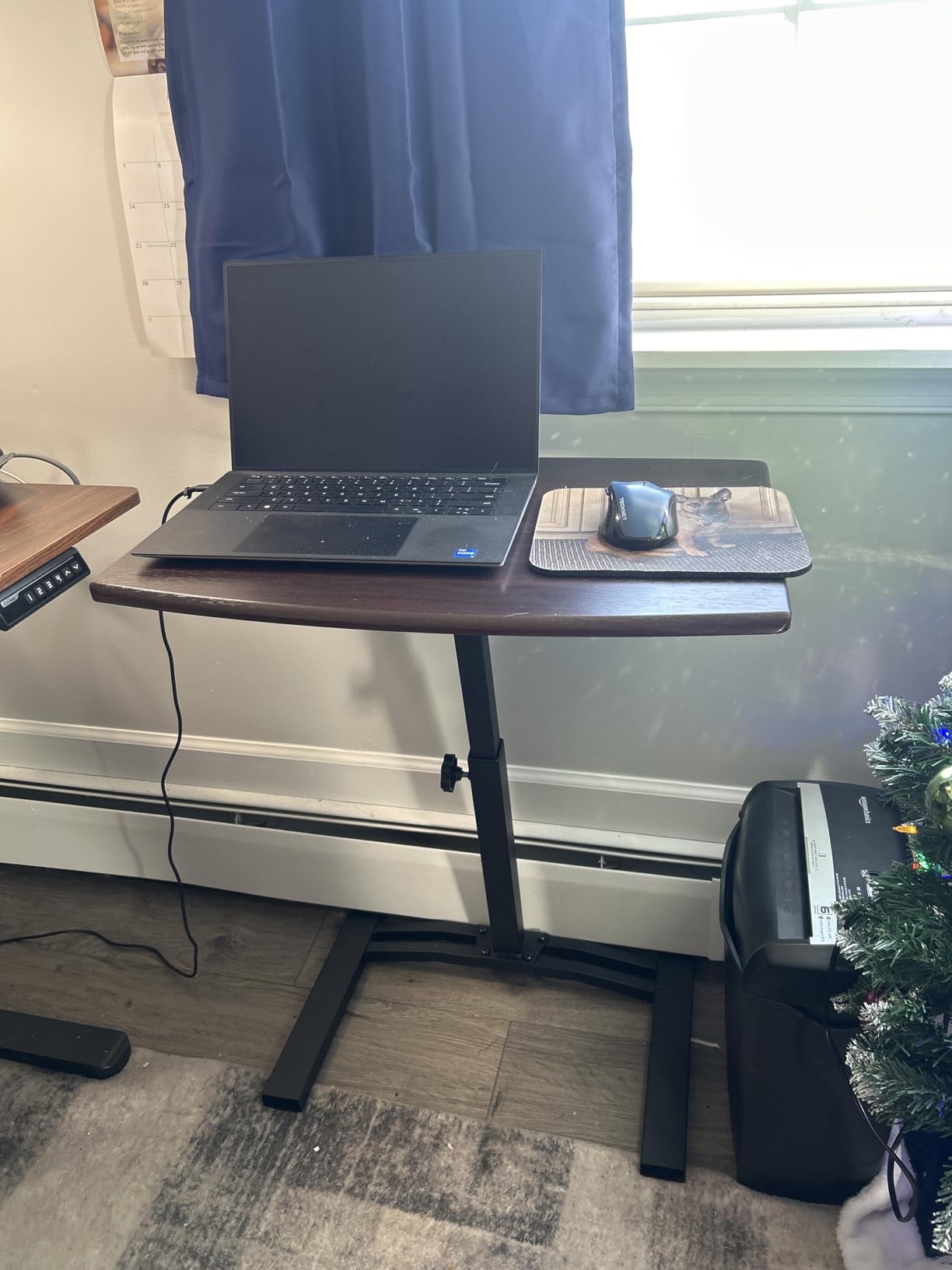Seville Classics Airlift Mobile Height Adjustable Laptop Stand Computer Workstation for Sitting Classroom Home Office Medical Table w/Wheels, Flat Desk 24