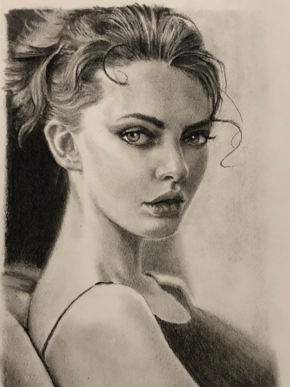 Artist Woodless Pure Charcoal Pencils - Ultra Soft and Dark - 6pc Set Equivalent to 28+ Regular Pencils - Smooth Consistency on All Drawing Papers customer photo 1
