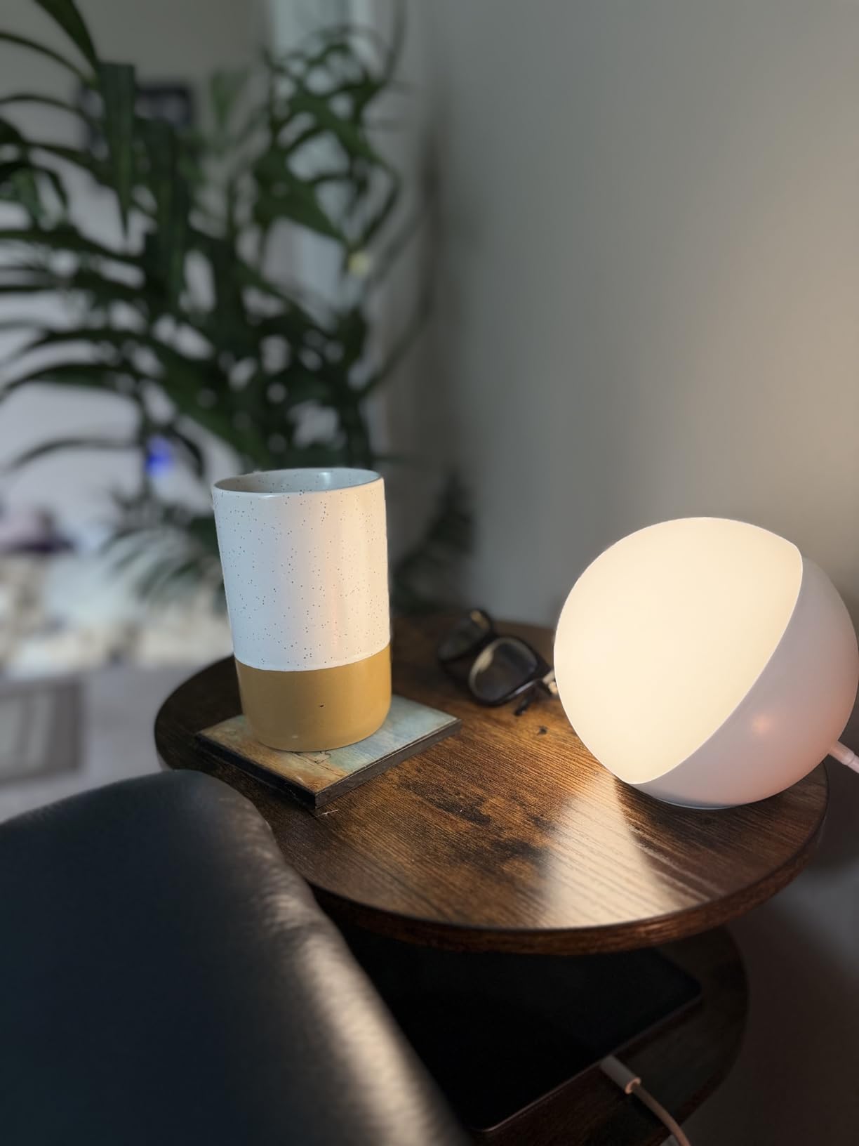 Hifree Smart Table Lamp, Dimmable Desk Lamp with App/Voice Control, LED RGB Color Changing Touch Lamp, Night Lamp for Bedroom Compatible with Alexa customer photo 1