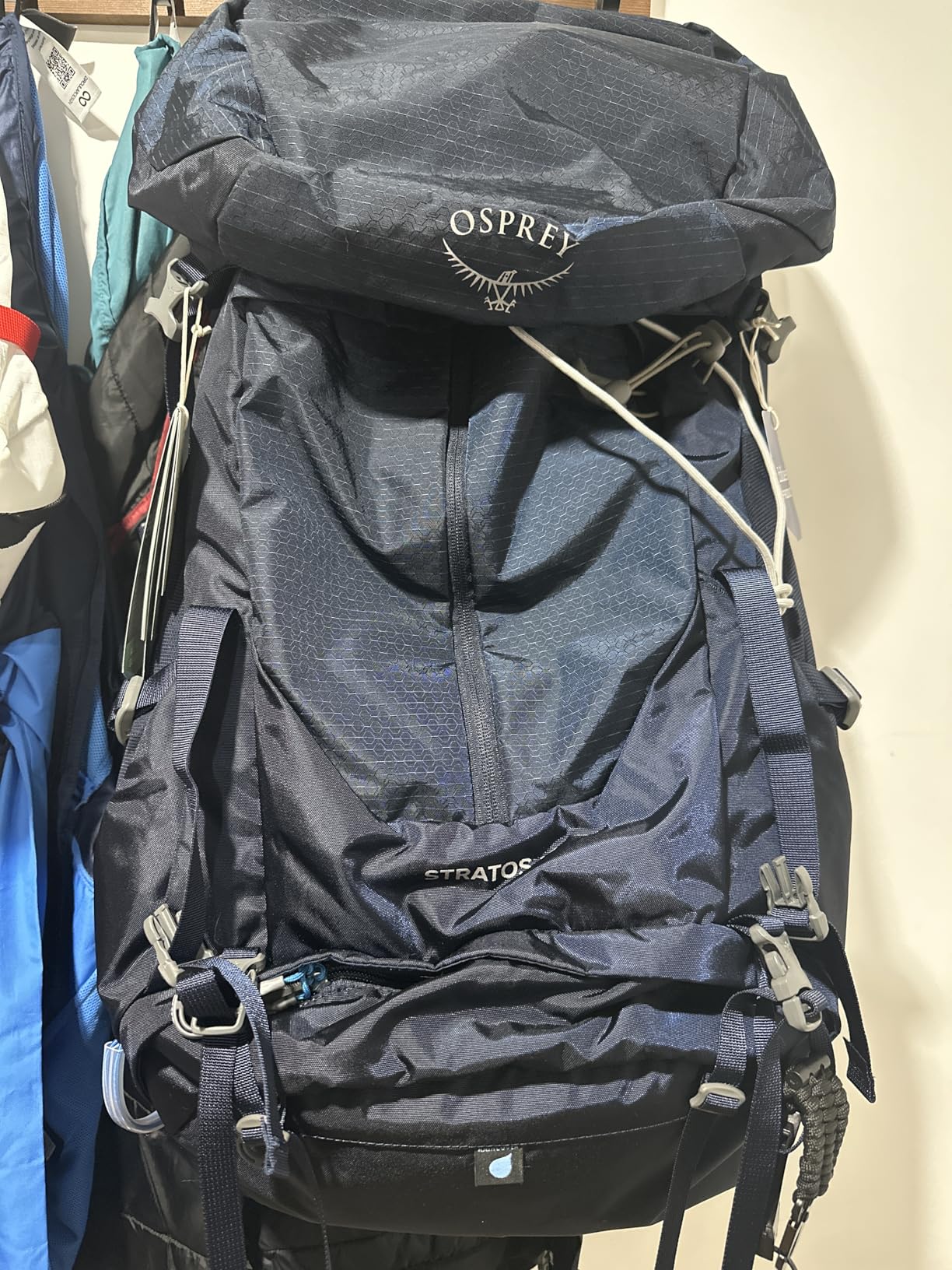 Osprey Stratos 34L Men's Hiking Backpack, Tunnel Vision Grey customer photo 1