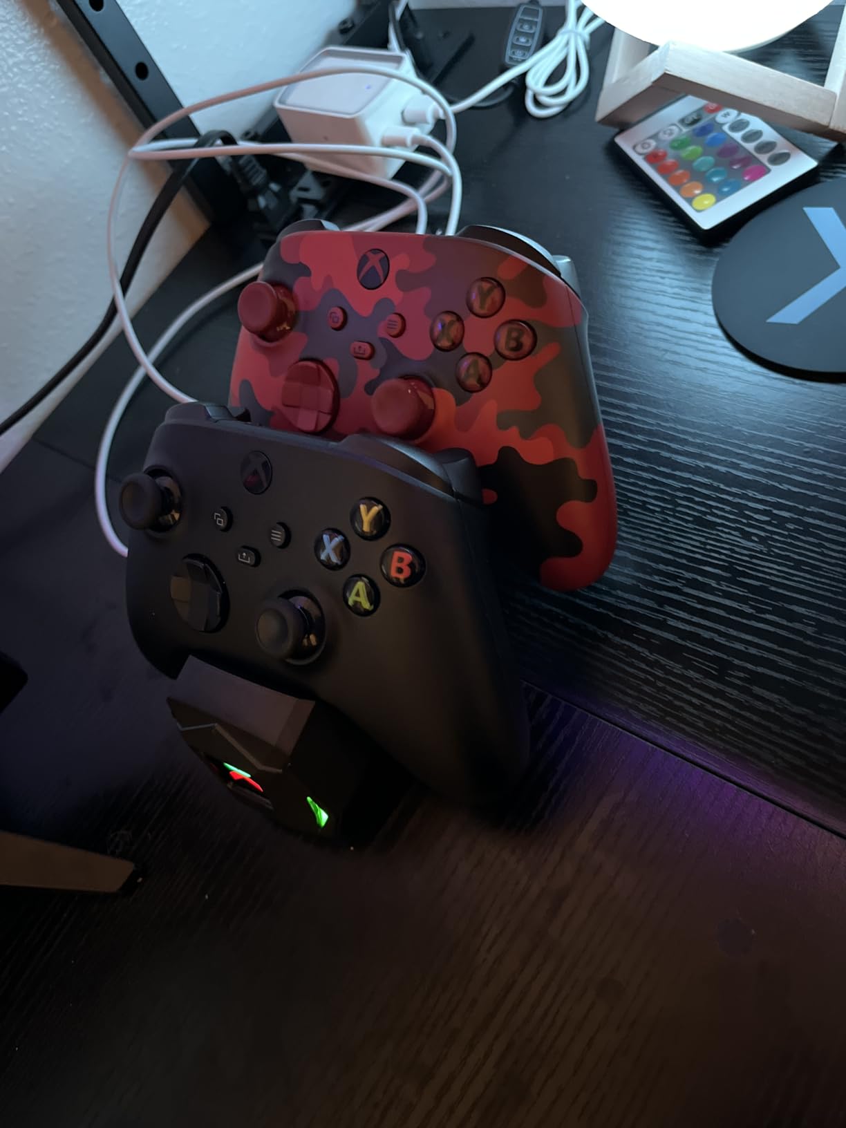 Upgraded Controller Charger Station with 2x6200mWh Rechargeable Battery Packs for Xbox One/Series X|S, Dual Charging Dock for Xbox One Battery Pack (Controller not Included) customer photo 2