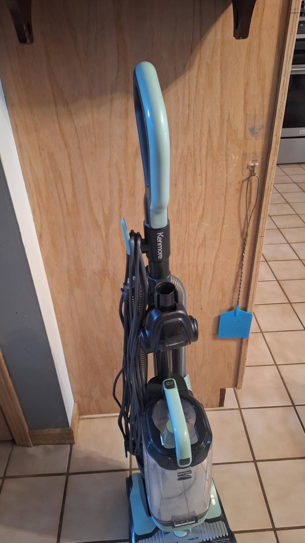 Kenmore DU2001 Bagless Upright Vacuum Carpet Cleaner with 2-Motor System, XL Dust Cup, 3-in-1 Combination Tool customer photo 1