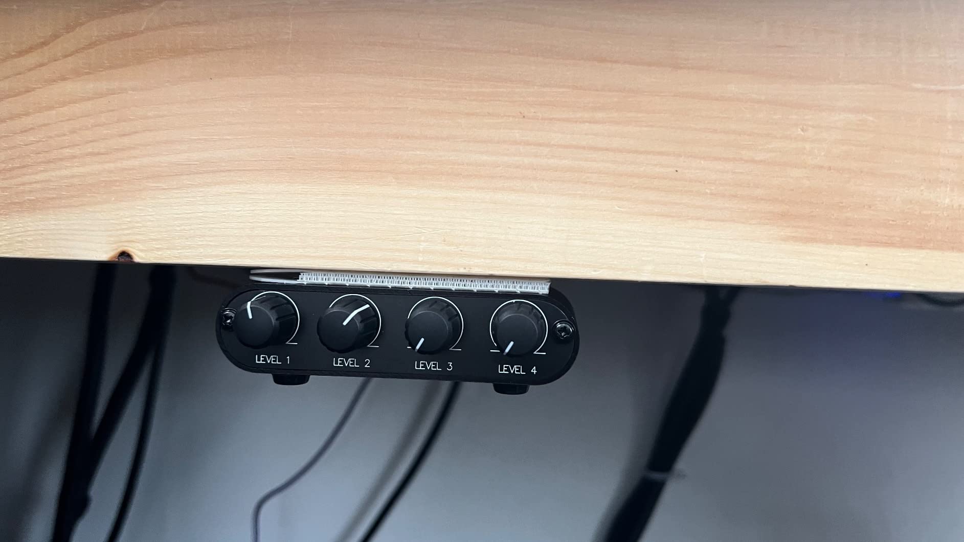 4 Way Audio Mixer, 4 Channel Line Level Control Box Mini Passive Mixer (X41) customer photo 1