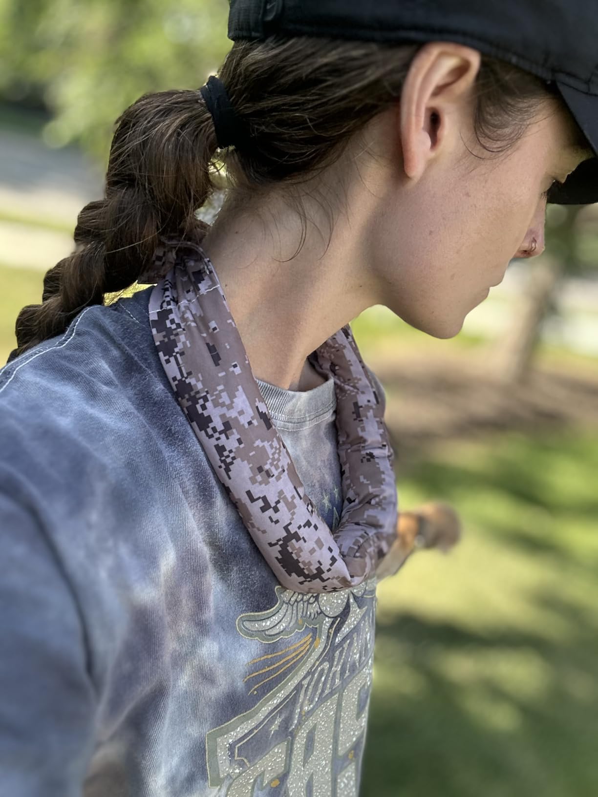 KOOLGATOR Evaporative Cooling Neck Wrap - Reusable Neck Cooler with Long Lasting Relief During Hot Weather Activities, Sports, & Outdoor Work, Blue Paisley, 1 Pack customer photo 2
