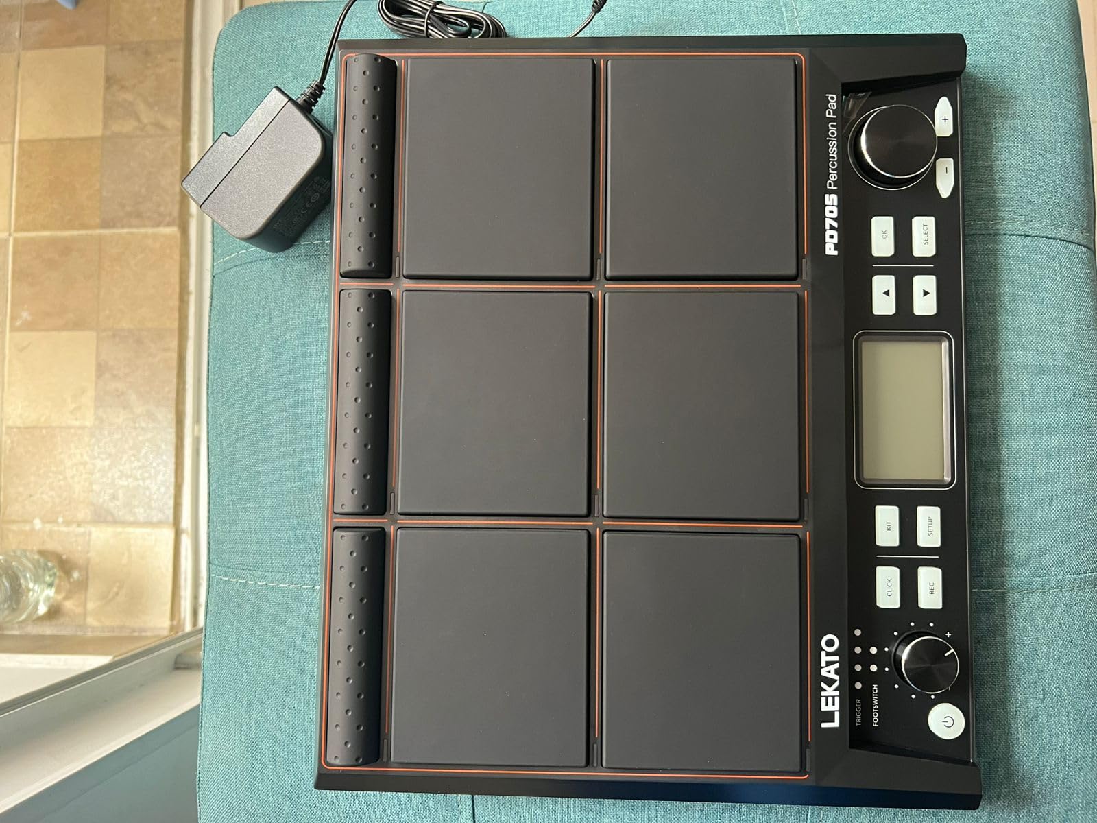 LEKATO Percussion Sample Pad, Electric Drum Pad with 9 Velocity-Sensitive Drum Pads, Electronic Drum Set Pad Multipad with MIDI out, USB MIDI, AUX, Looper, Trigger inputs, 592+ Sounds (PD705) customer photo 2