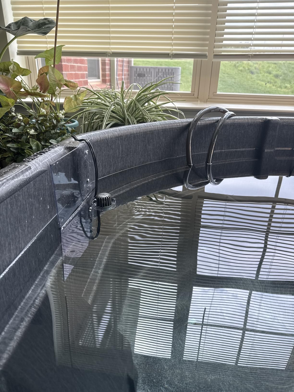 OASE CrystalSkim 350 Surface Skimmer for Freshwater and Marine Aquariums customer photo 2