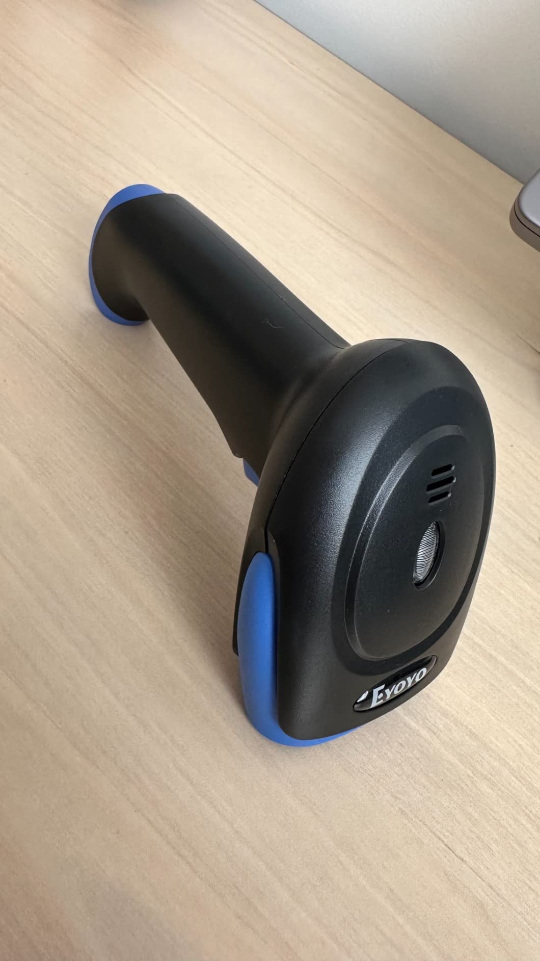 Eyoyo 2D Bluetooth Barcode Scanner Wireless, 2500mAh Handheld Cordless USB Wired QR Bar Code Reader for Library, Warehouse Inventory Compatible with iPad, Android Phone, iPhone, Laptop customer photo 1